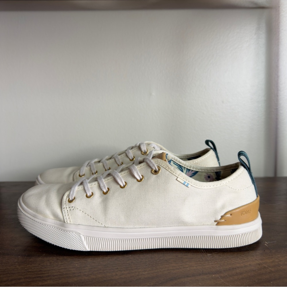 Toms Travel Lite Beige Canvas Sneakers Sz 9.5 Womens